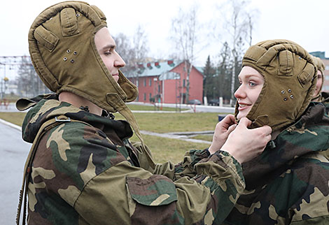 One Day in the Army for pageant participants from Vitebsk