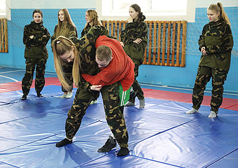 One Day in the Army for pageant participants from Vitebsk