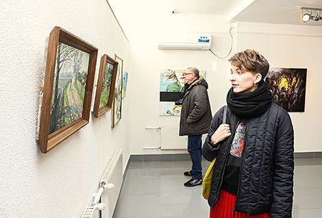 Выставка молодых художников 
