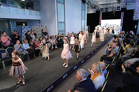 Spring fashion day у Нацыянальнай школе прыгажосці 