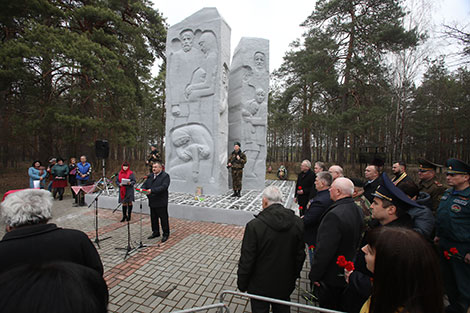 Мітынг у памяць аб вязнях лагера смерці 