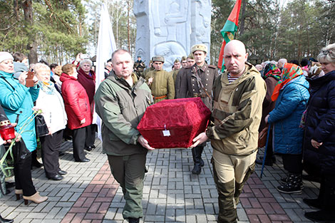 Мітынг у памяць аб вязнях лагера смерці 