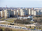 Вид на стелу "Минск – город-герой" и музей истории Великой Отечественной войны