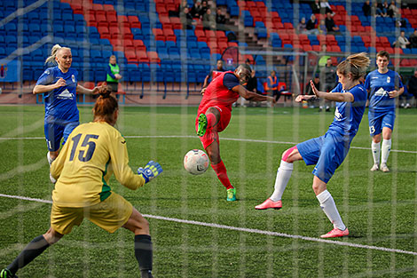 Футболистки 