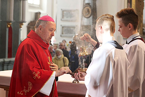 Palm Sunday in the Farny Cathedral in Grodno 