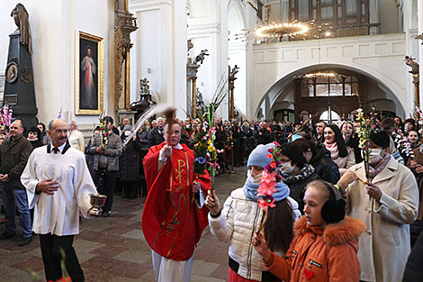 Palm Sunday in the Farny Cathedral in Grodno 