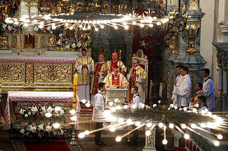 Easter service in St. Francis Xavier Cathedral in Grodno