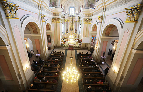 Easter service in the Archcathedral Holy Name of the Blessed Virgin Mary in Minsk