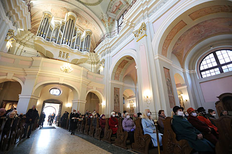 Easter service in the Archcathedral Holy Name of the Blessed Virgin Mary in Minsk