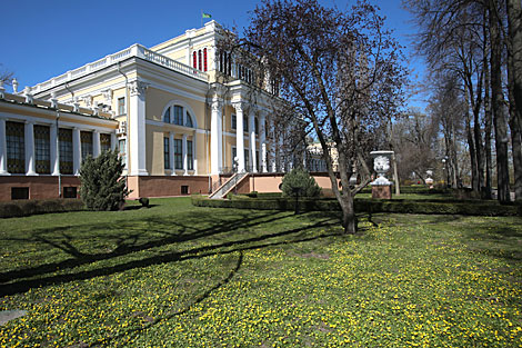 Палац Румянцавых і Паскевічаў у Гомелі