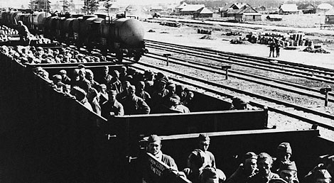 Эшалон з савецкімі ваеннапалоннымі на шляху ў Германію. 3 кастрычніка 1941 г. 