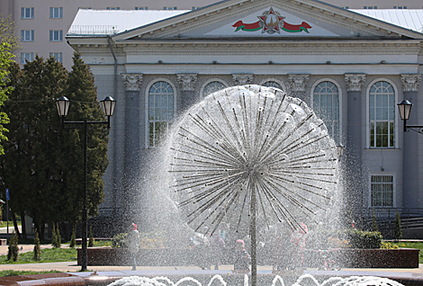 Gomel opens fountain season