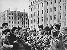 In the streets of the liberated Minsk, 3 July 1944