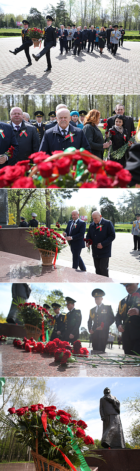 Flower ceremony at monument to Soviet patriot mother Anastasia Kupriyanova in Zhodino