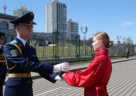 Ceremony to shelve capsules with soil collected from sites of military glory in All Saints Memorial-Church