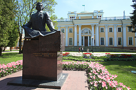 Tulip season opens in Gomel park