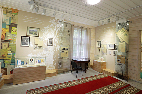 Yanka Kupala house museum in Levki