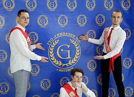 Last Bell ceremony in Vitebsk Gymnasium No.8