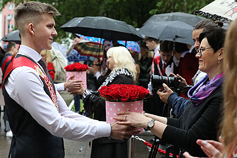 Last Bell ceremony in Vitebsk Gymnasium No.8