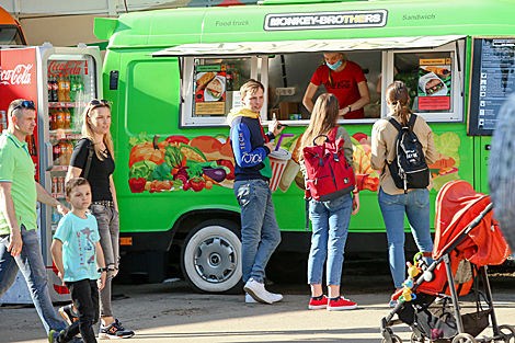 Pesochnitsa food court in Minsk