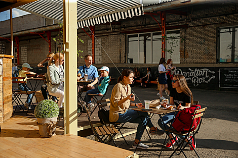 Pesochnitsa food court in Minsk