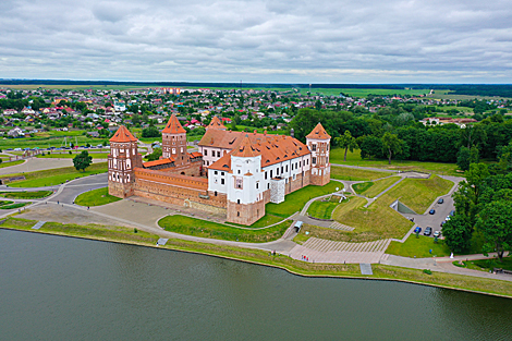 Mir Castle