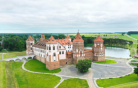 Mir Castle