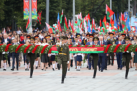 Belarus Remembers! patriotic procession in Minsk