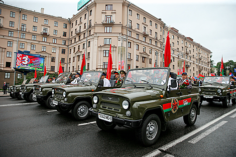 Belarus Remembers! patriotic procession in Minsk