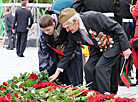 The flower ceremony on Victory Square in Minsk