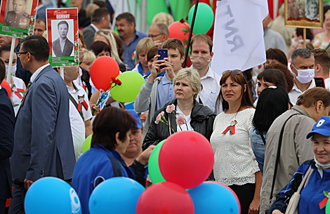 The flower ceremony on Victory Square in Minsk