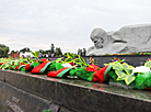 Flower ceremony in Brest Hero Fortress