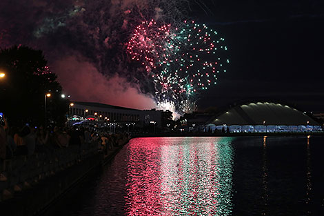 Fireworks in honor of Independence Day in Minsk