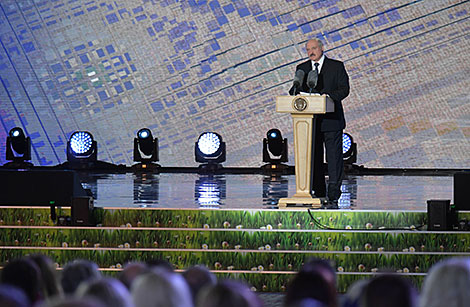 Aleksandr Lukashenko at Kupala Night Festival in Alexandria