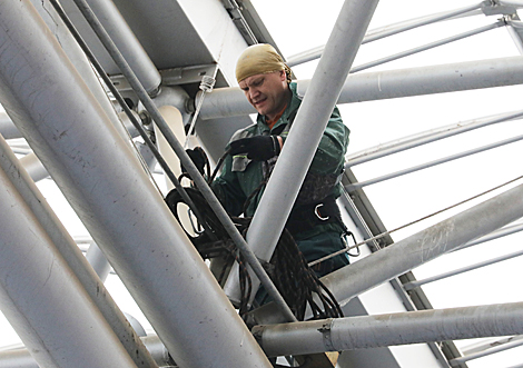 Mounting the equipment and setting the stage of the Slavianski Bazaar in Vitebsk