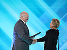 Lukashenko presented the Union State awards to litterateurs and artists