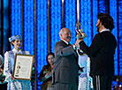 Lukashenko presented the special award of the Belarusian president “Through Art - to Peace and Mutual Understanding”