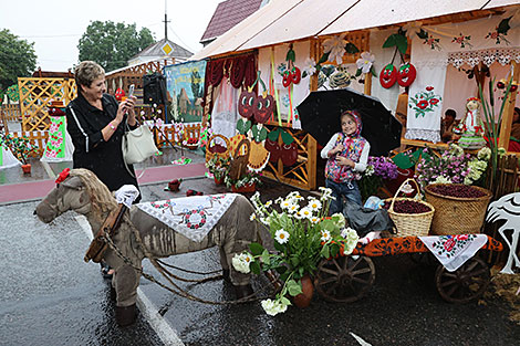 Cherry festival in Glubokoye