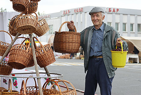 Cherry festival in Glubokoye