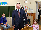 Belarusian PM takes part in early voting