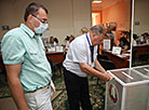 Voting in Gomel