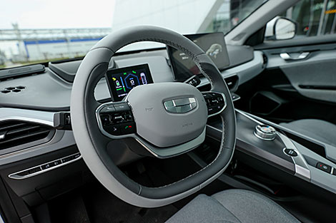 Электрамабіль Geely Geometry A