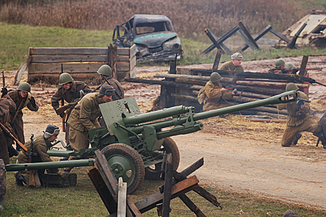 Artillery Day at Stalin's Line