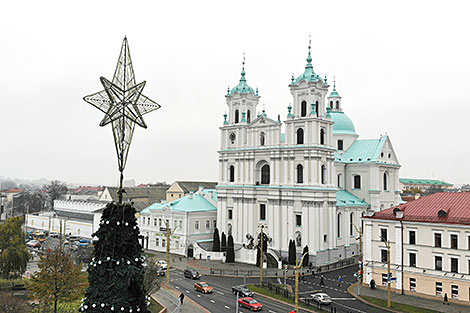 New Year tree on Sovetskaya Square in Grodno 