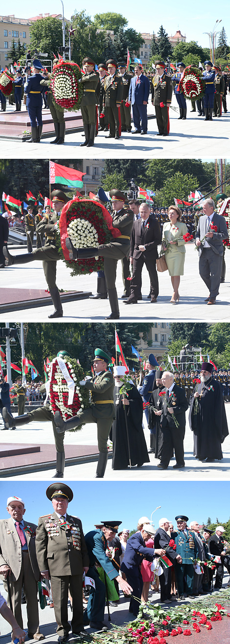 The ceremony at the Victory Square