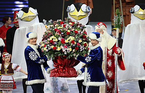 Благотворительный новогодний праздник для детей во Дворце Республики