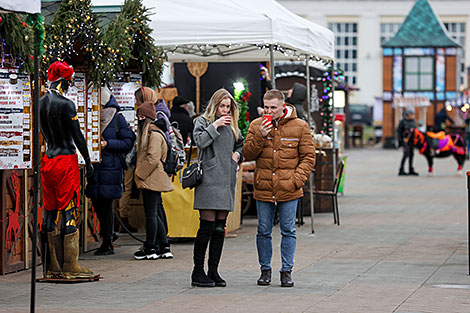 Christmas market by Palace of Sports