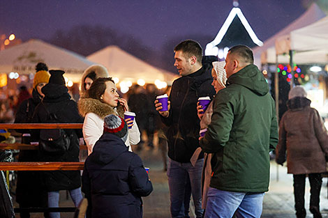 Christmas market by Palace of Sports