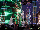 "Новогодняя карусель" на площади Свободы в Минске