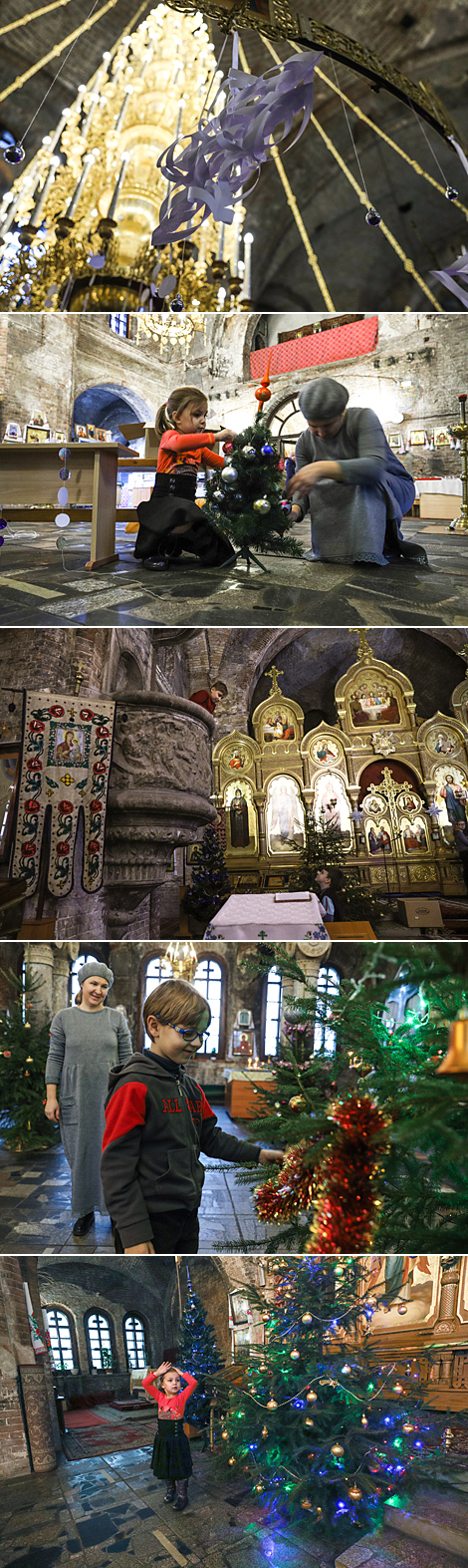 Preparations for Christmas in St. Nicholas Garrison Cathedral in Brest